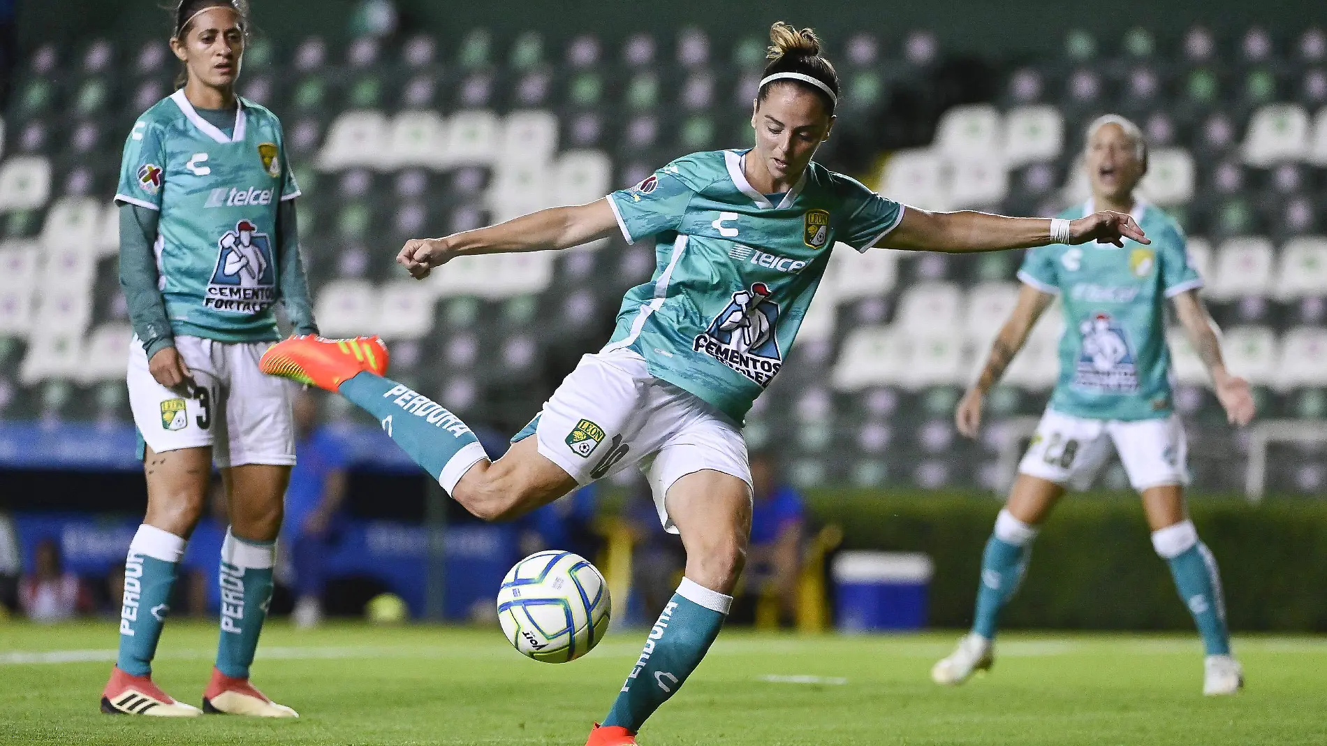 león-femenil (2)